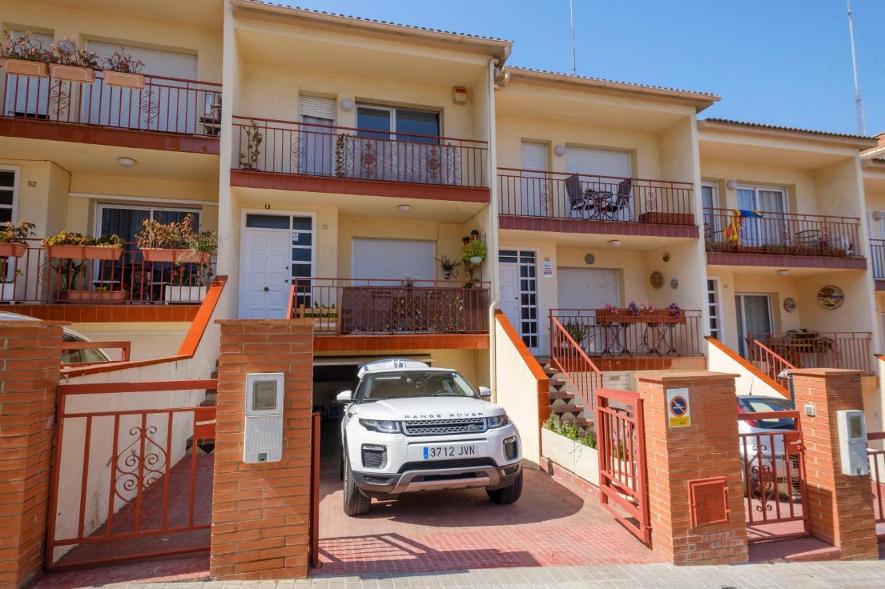 Casa En Masnou Junto A Playa Y Tren Villa Exterior photo